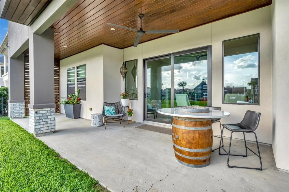 725 Pegasus Lane League City, TX 77573