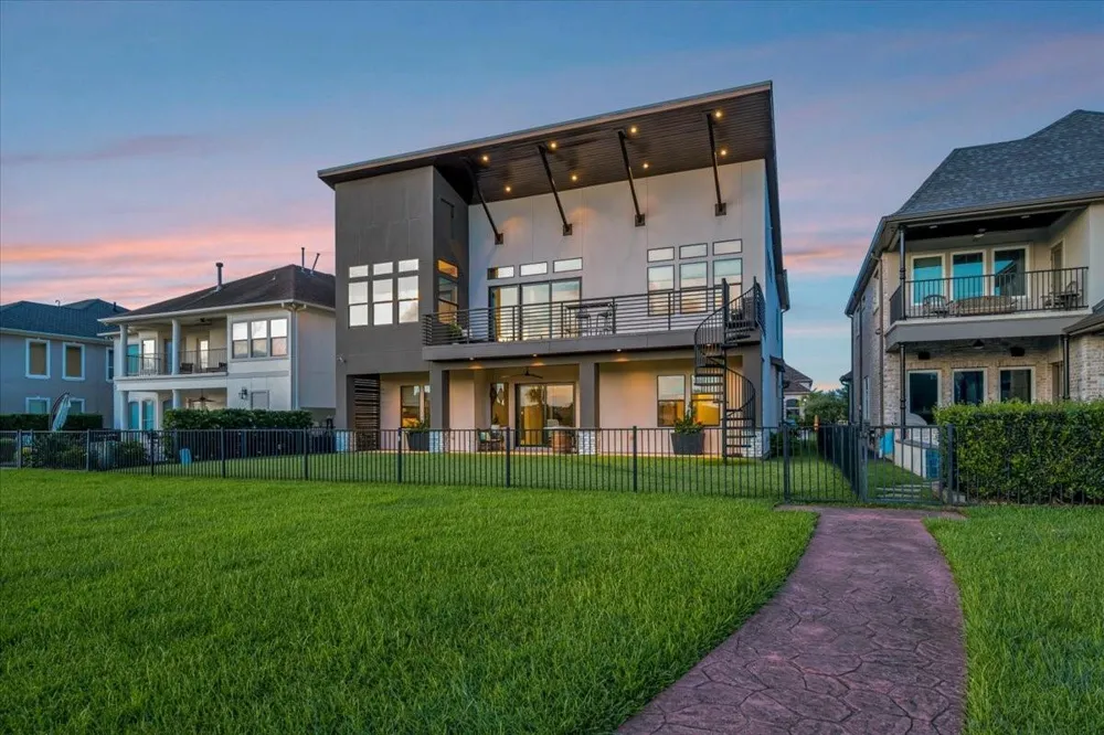 725 Pegasus Lane League City, TX 77573