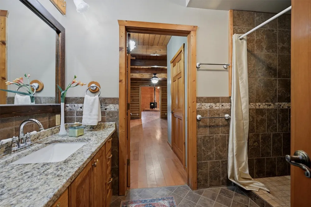 570 Roy Ayres Road Bells, TX 75414