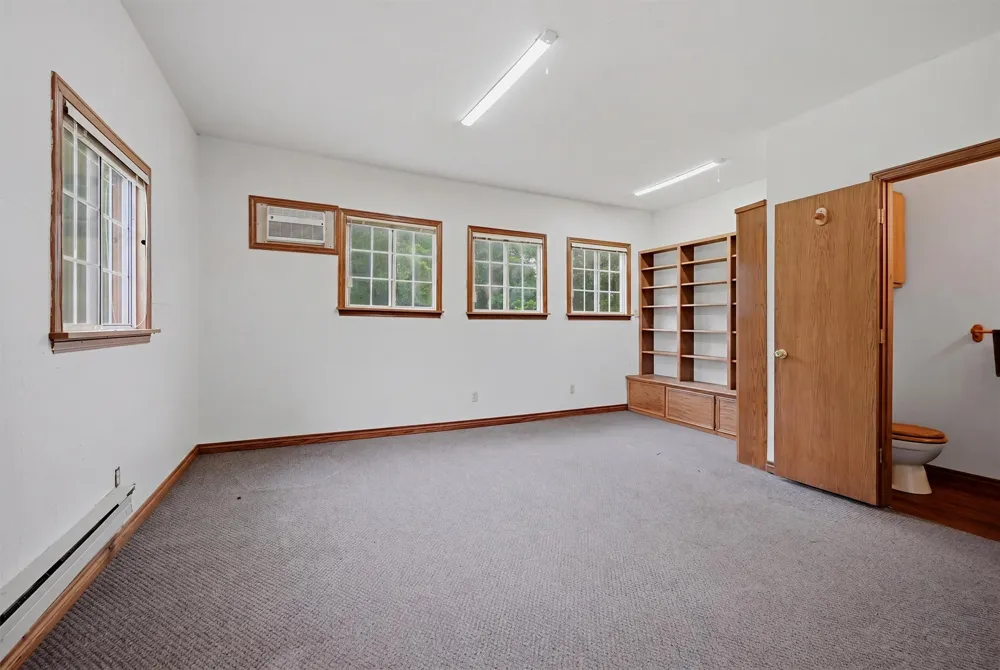570 Roy Ayres Road Bells, TX 75414