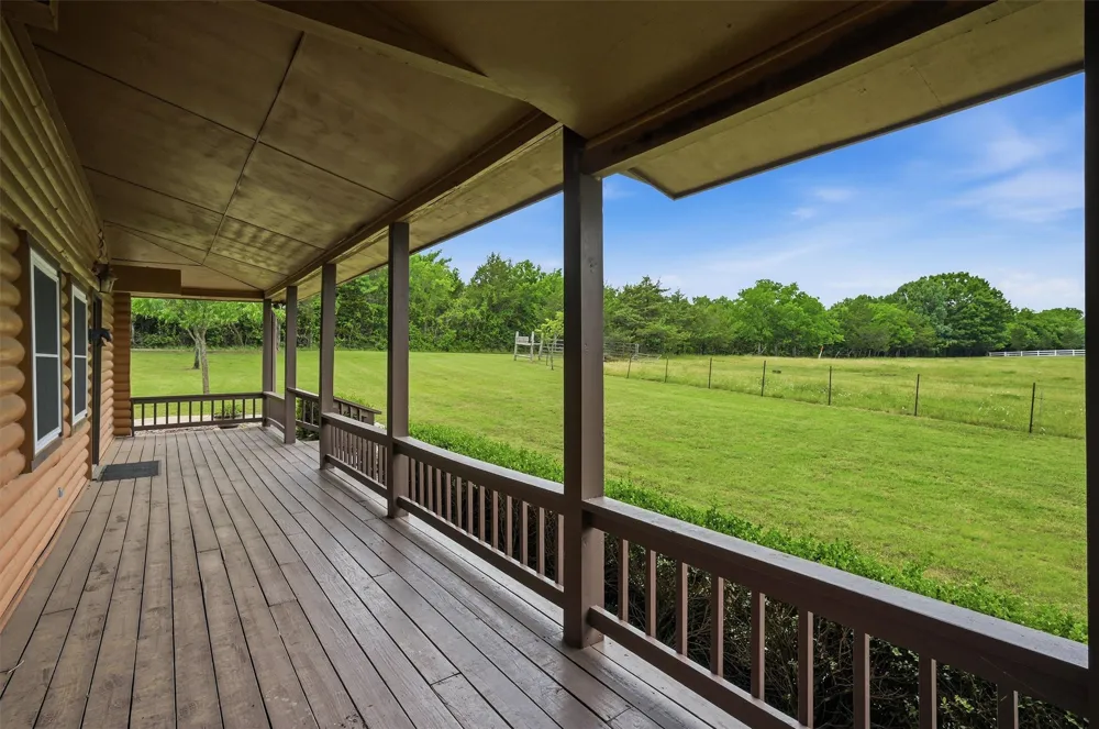 570 Roy Ayres Road Bells, TX 75414