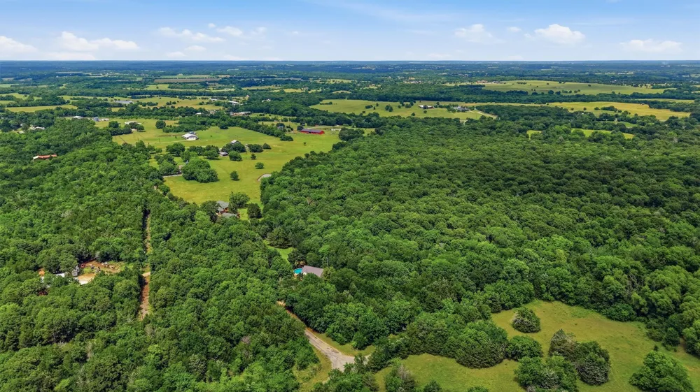 570 Roy Ayres Road Bells, TX 75414