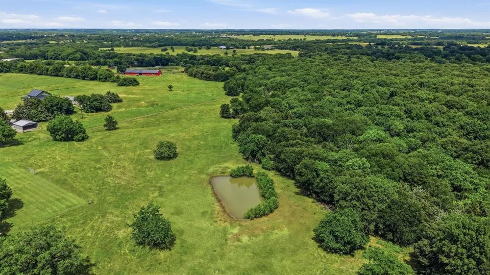 570 Roy Ayres Road Bells, TX 75414