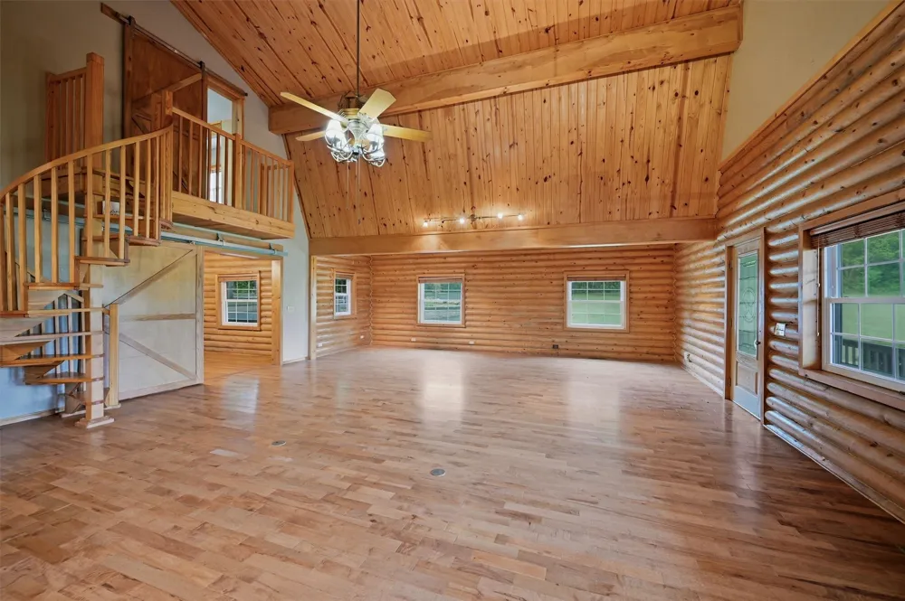 570 Roy Ayres Road Bells, TX 75414