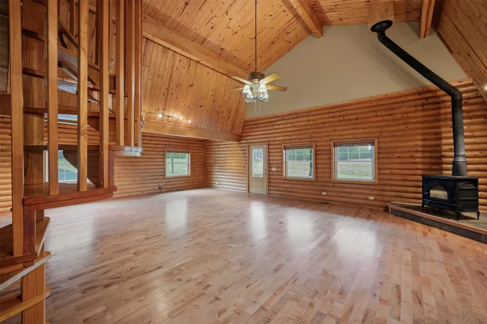 570 Roy Ayres Road Bells, TX 75414