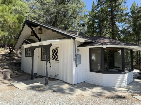 53226 Overlook Drive