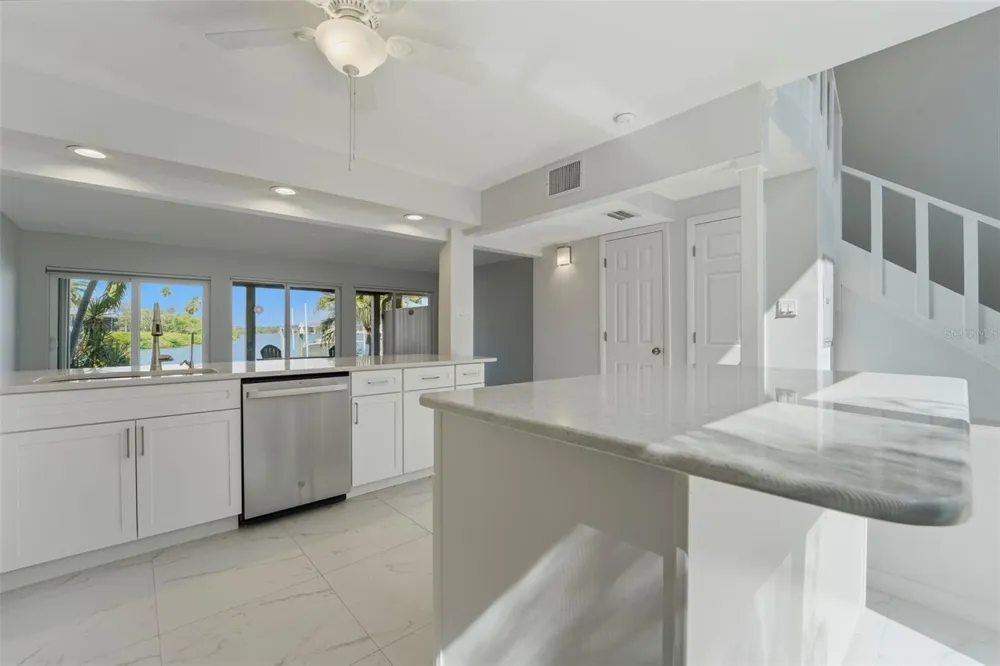 833 E GULF BOULEVARD #103 Indian Rocks Beach, FL 33785