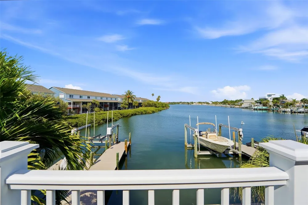 833 E GULF BOULEVARD #103 Indian Rocks Beach, FL 33785