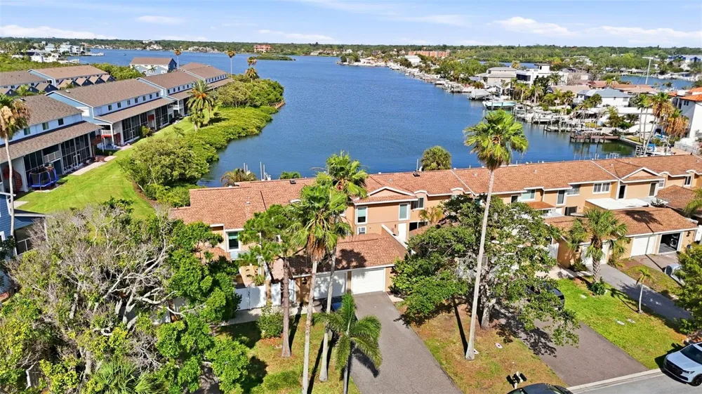 833 E GULF BOULEVARD #103 Indian Rocks Beach, FL 33785