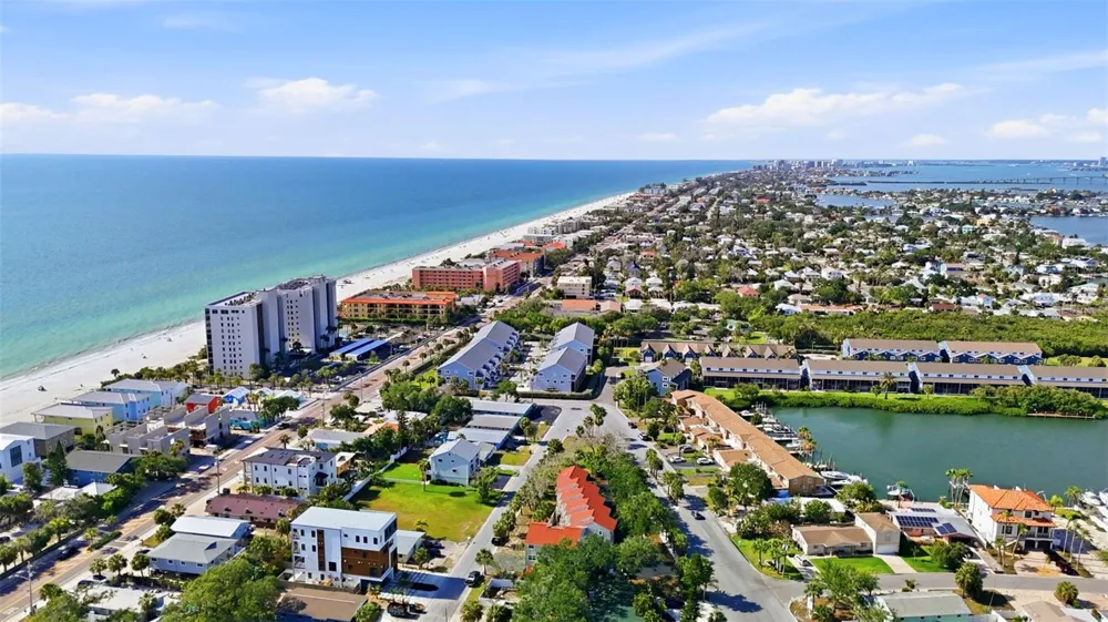 833 E GULF BOULEVARD #103 Indian Rocks Beach, FL 33785