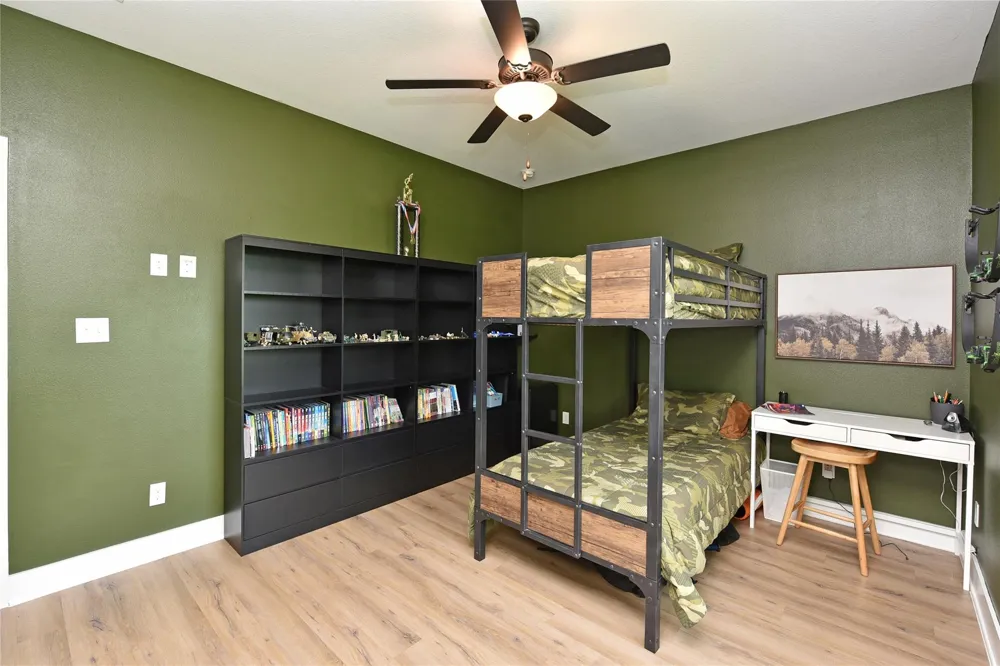 406 County Road 100 Boling, TX 77420