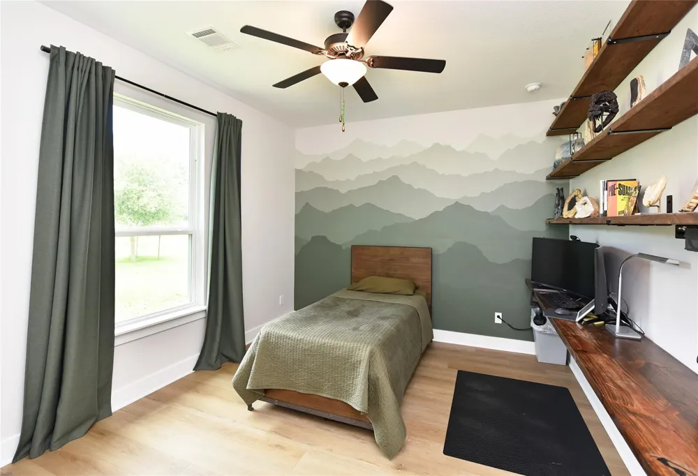 406 County Road 100 Boling, TX 77420