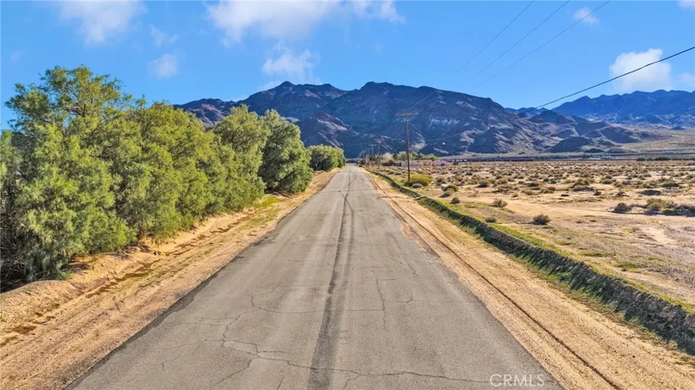 Tujunga Avenue Newberry Springs, CA 92365