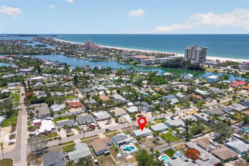 260 42ND AVENUE St Pete Beach, FL 33706