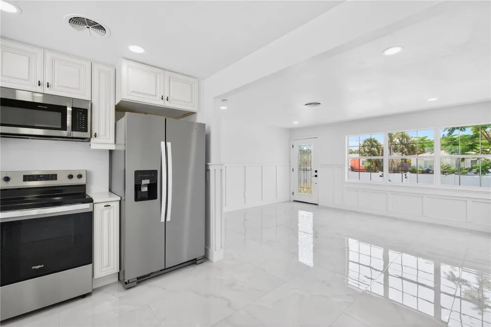 260 42ND AVENUE St Pete Beach, FL 33706