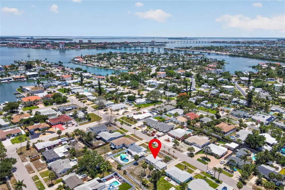 260 42ND AVENUE St Pete Beach, FL 33706