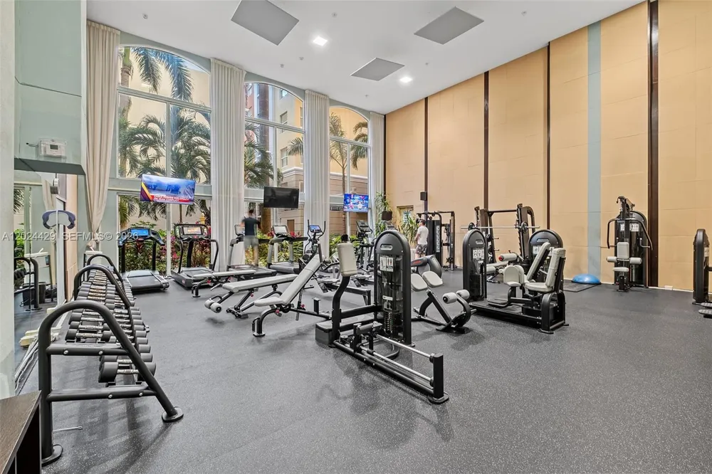 17145 Bay Rd #4204 Sunny Isles Beach, FL 33160