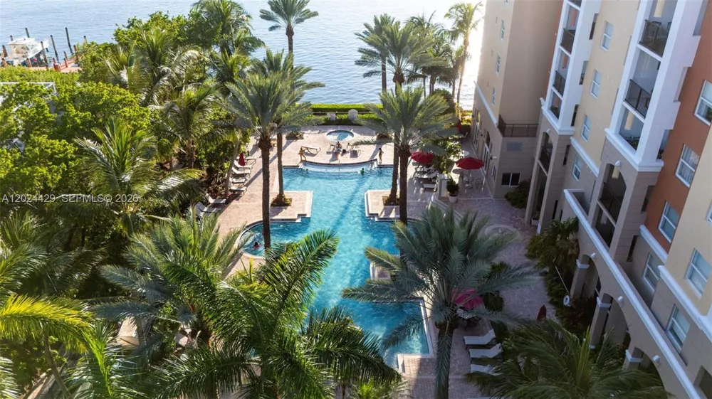 17145 Bay Rd #4204 Sunny Isles Beach, FL 33160
