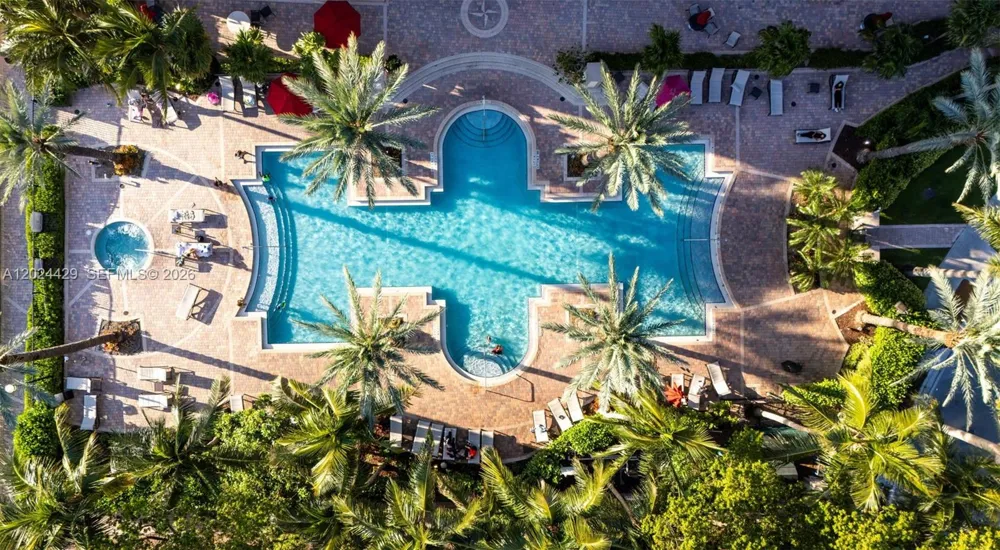 17145 Bay Rd #4204 Sunny Isles Beach, FL 33160