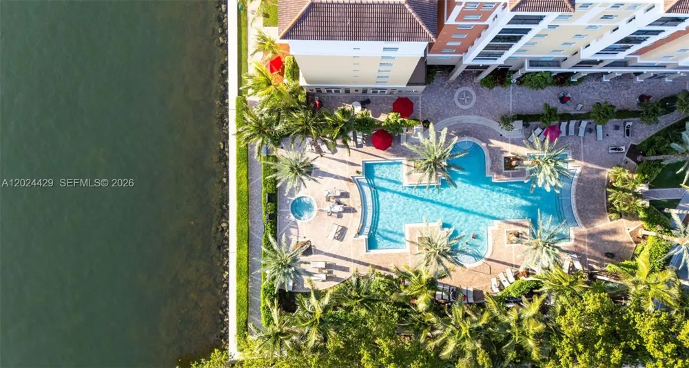 17145 Bay Rd #4204 Sunny Isles Beach, FL 33160
