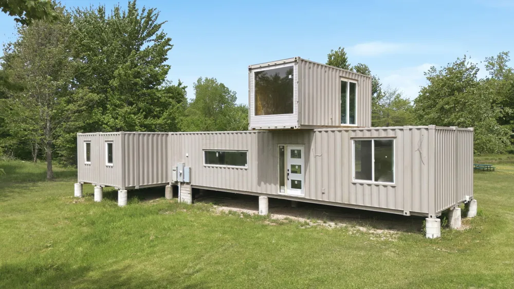 7767 Warren Woods Road Chikaming Township, MI 49128