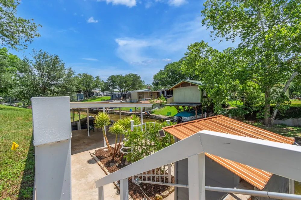 221 County Road 136C Kingsland, TX 78639