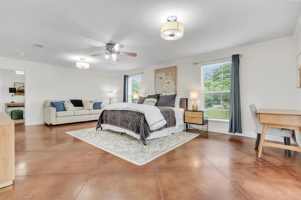221 County Road 136C Kingsland, TX 78639