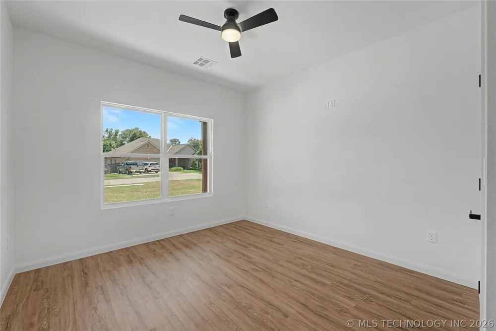 4212 SE Fairview Road Bartlesville, OK 74006