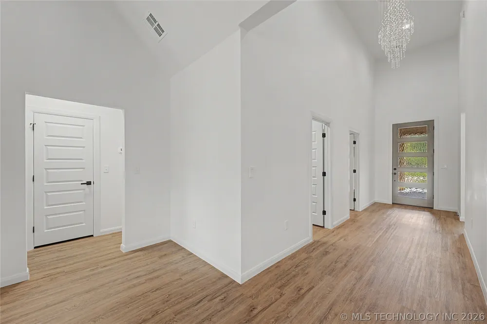 4212 SE Fairview Road Bartlesville, OK 74006