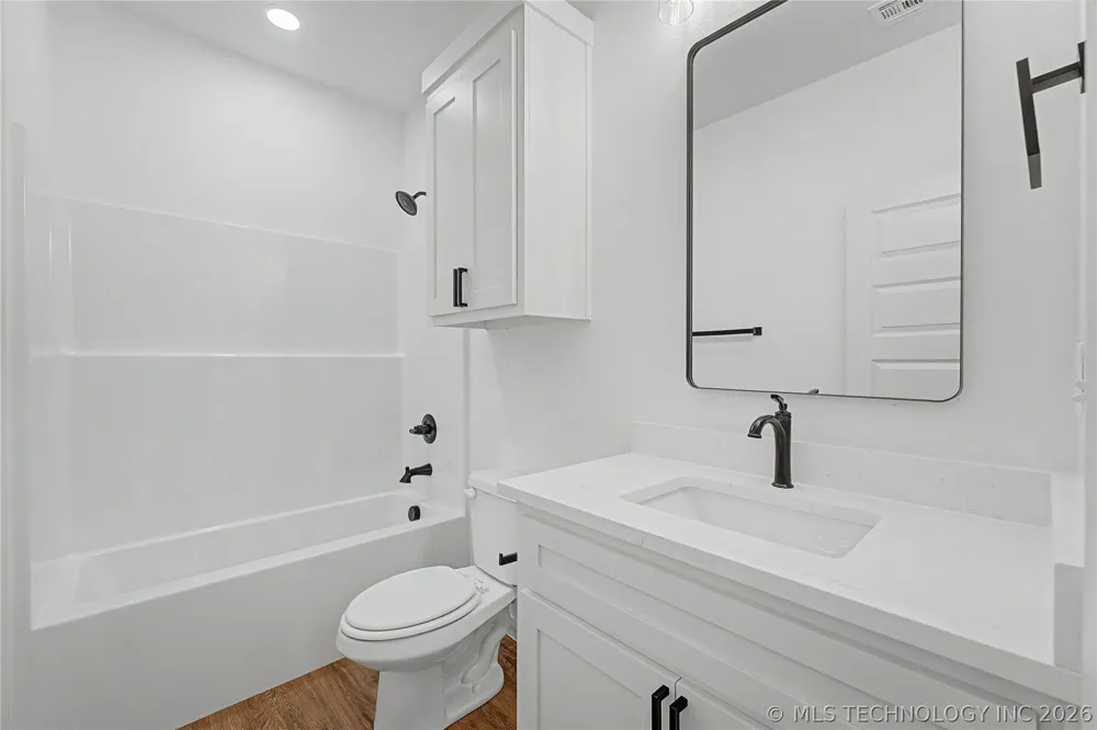 4212 SE Fairview Road Bartlesville, OK 74006