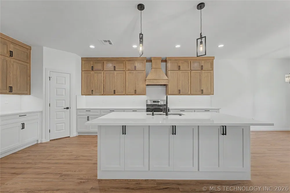 4212 SE Fairview Road Bartlesville, OK 74006