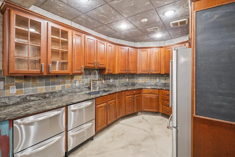 4349 Island View Drive Fenton, MI 48430