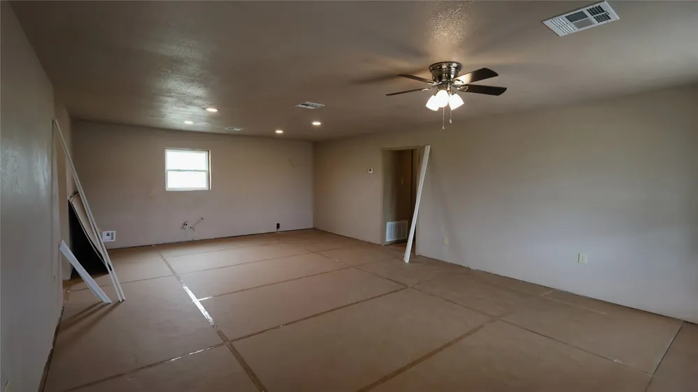 10 Texanna Eufaula, OK 74432