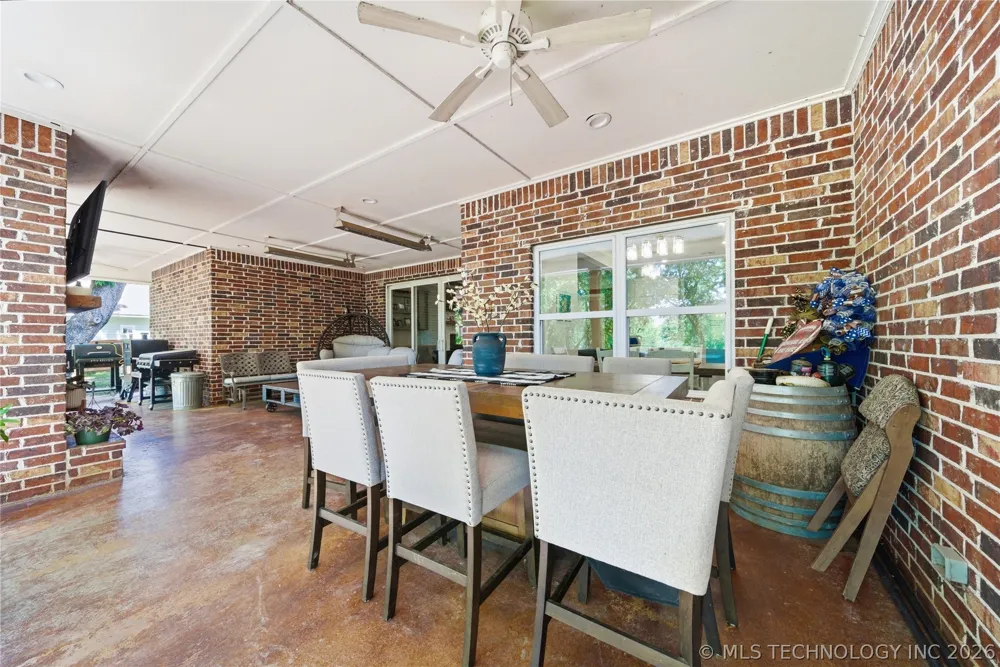 893 E Eufaula, OK 74432