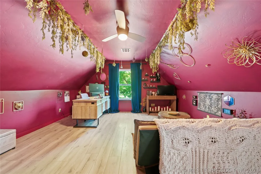 893 E Eufaula, OK 74432