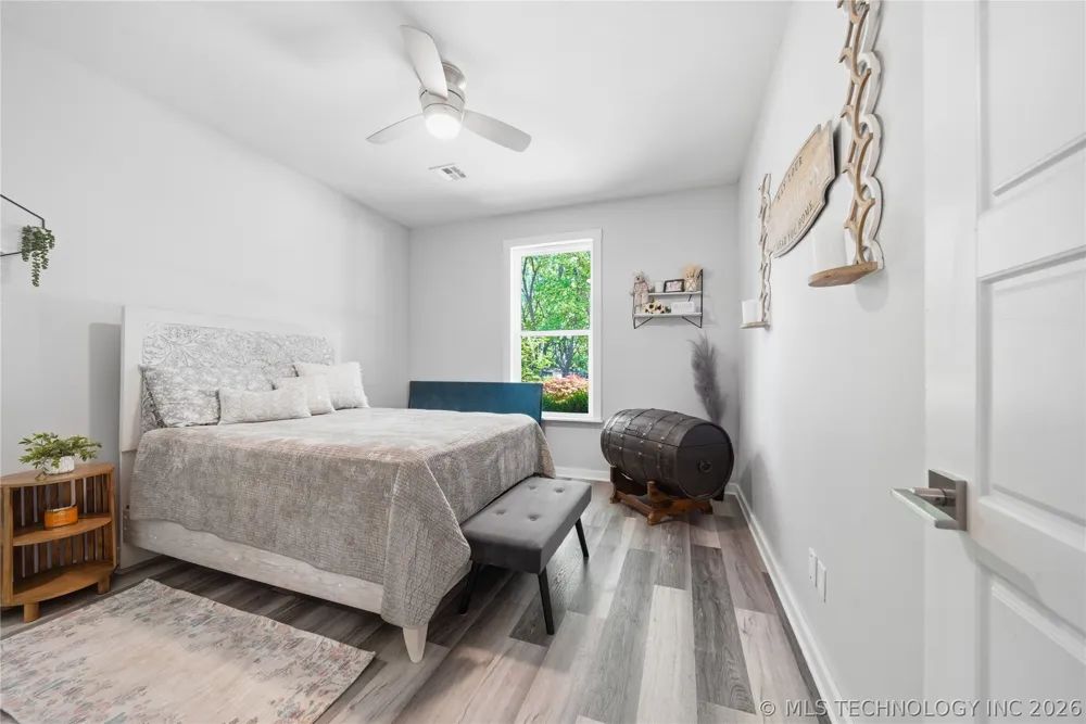 893 E Eufaula, OK 74432