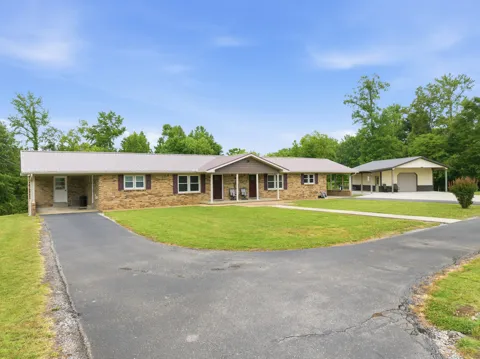 944 Brooksie Thompson Rd