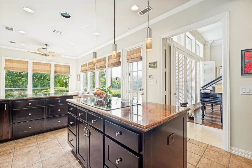 13836 Rockbend Place Dallas, TX 75240