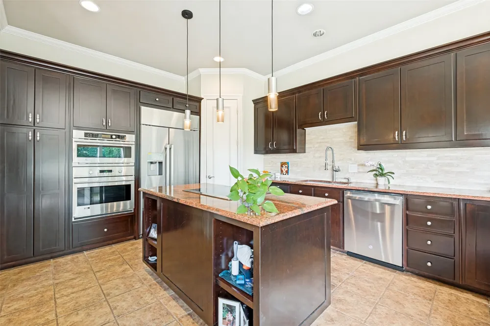 13836 Rockbend Place Dallas, TX 75240