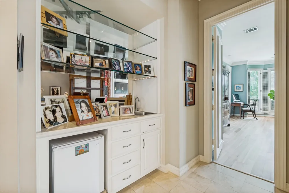 13836 Rockbend Place Dallas, TX 75240
