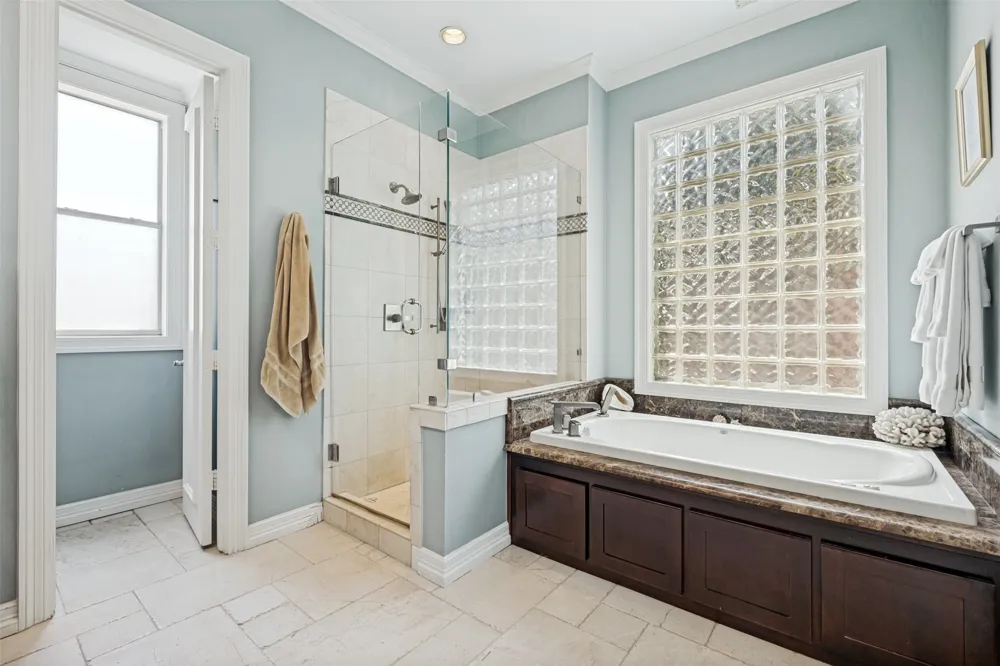 13836 Rockbend Place Dallas, TX 75240