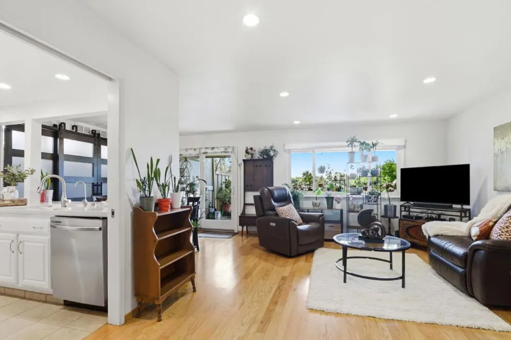 5058 Cribari Vale San Jose, CA 95135