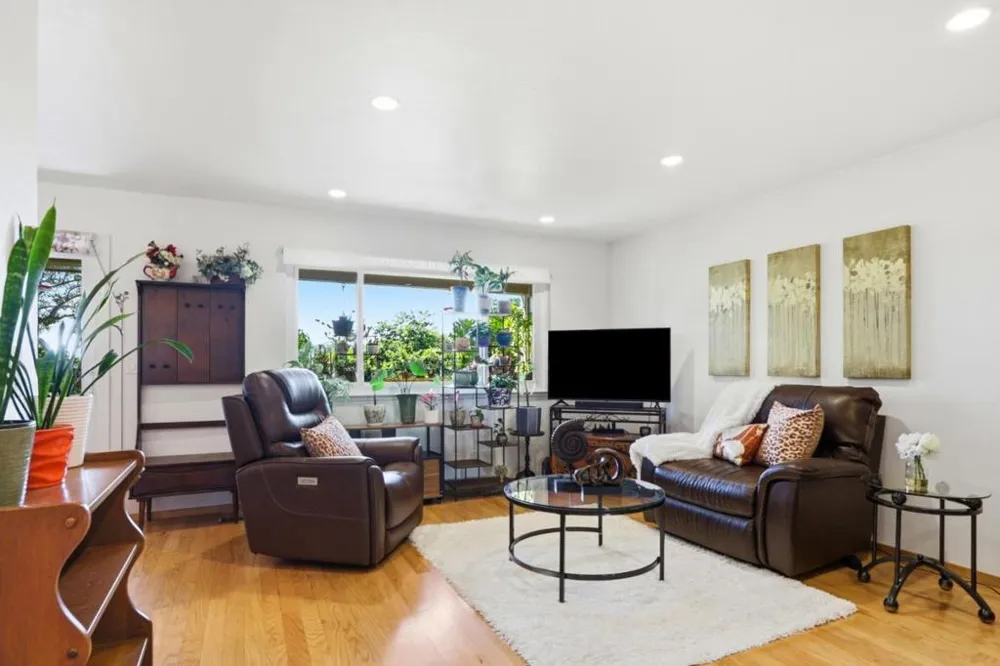 5058 Cribari Vale San Jose, CA 95135