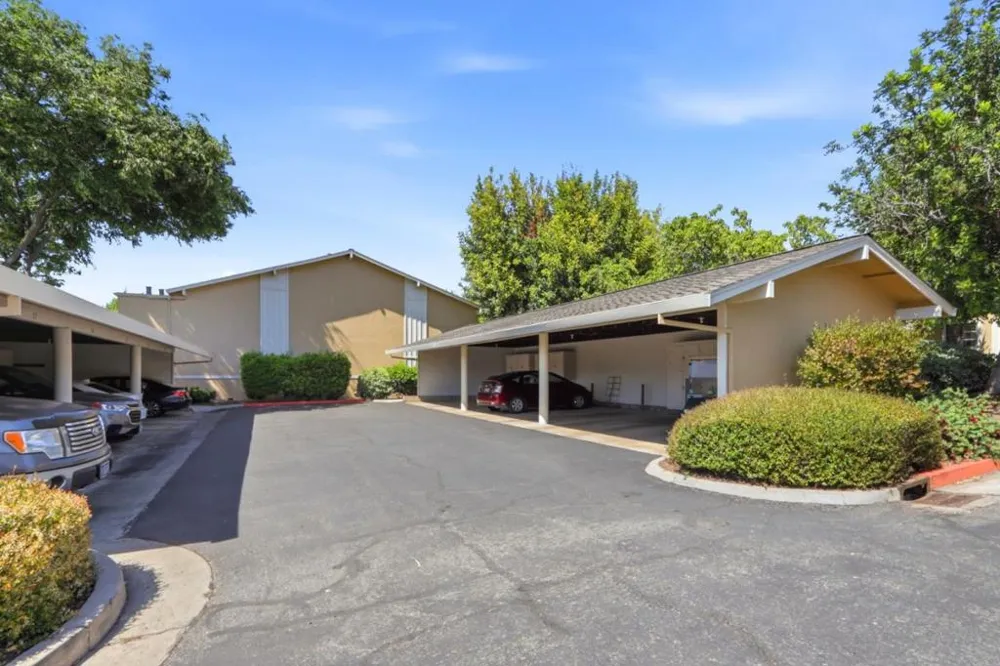 5058 Cribari Vale San Jose, CA 95135