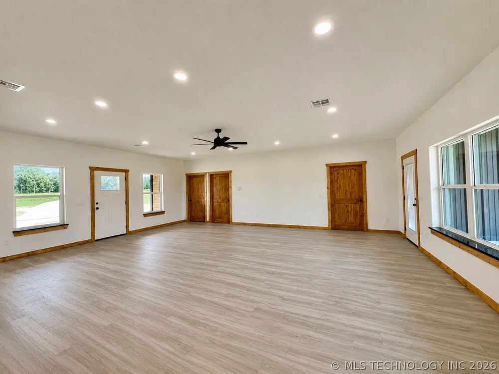 11792 Xander Lane Kingston, OK 73439