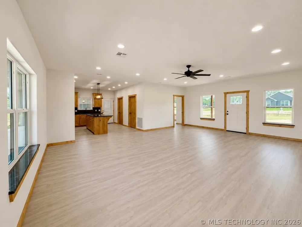 11792 Xander Lane Kingston, OK 73439