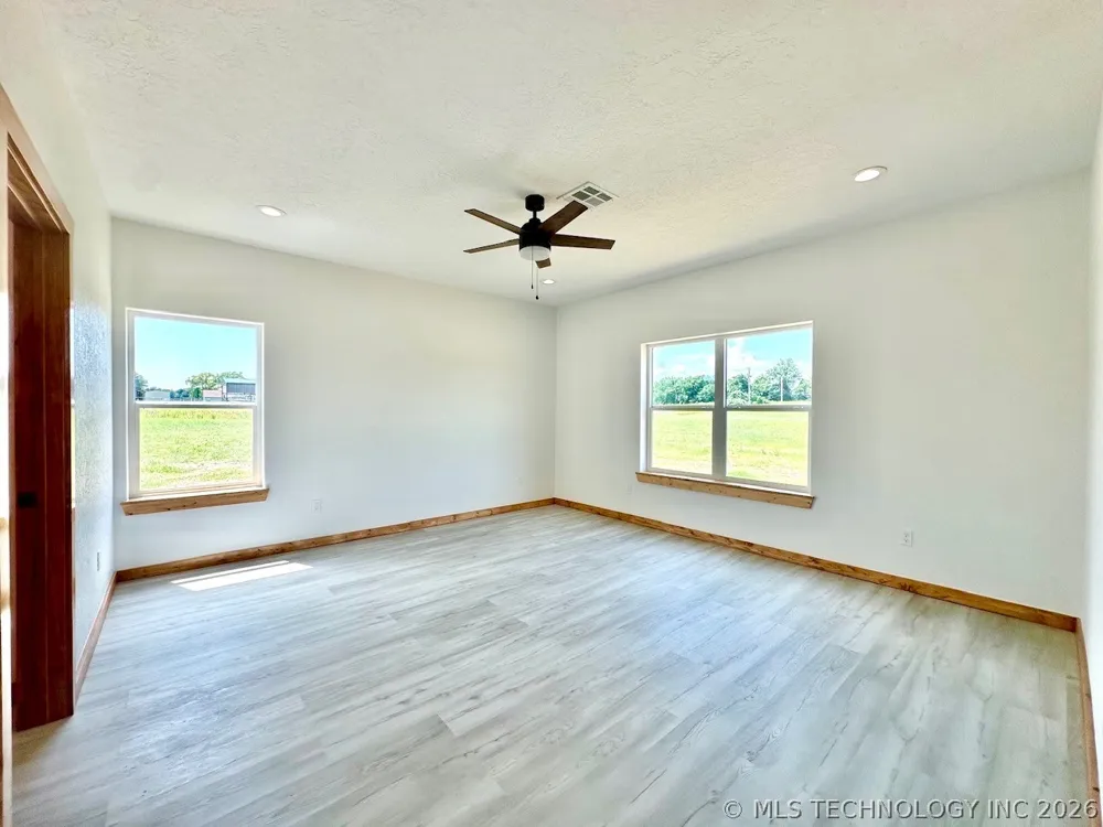 11792 Xander Lane Kingston, OK 73439