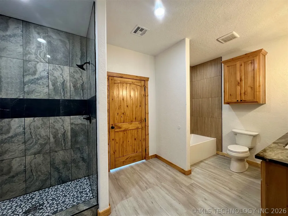 11792 Xander Lane Kingston, OK 73439