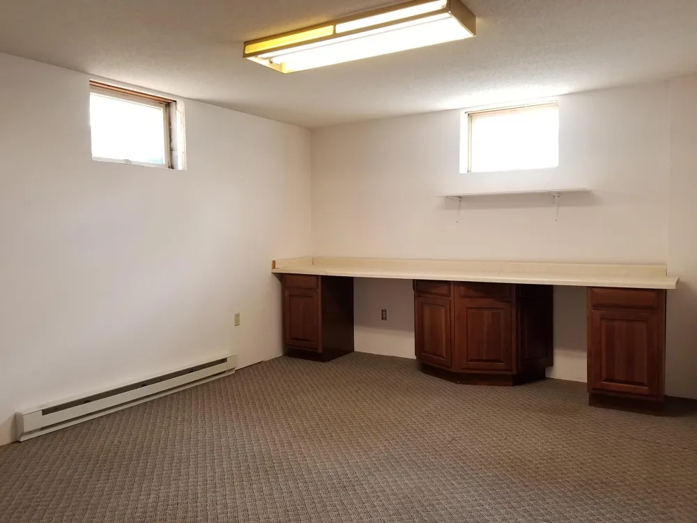 1216 Parkside Drive Marshall, MN 56258