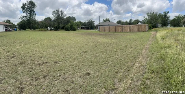 764 Johnson Seguin, TX 78155